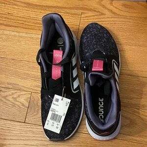 adidas Edge 5 Black & Pink Athletic Sneakers  White Stripes NWT SIZE 10 women’s